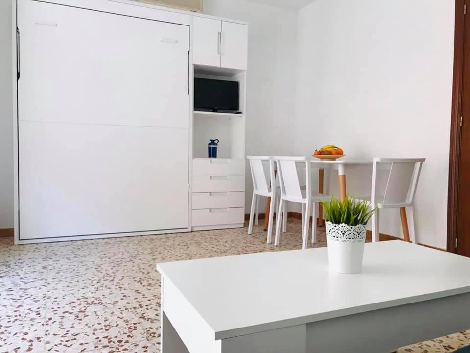Apartamentos Pagan Santiago De La Ribera Exterior photo