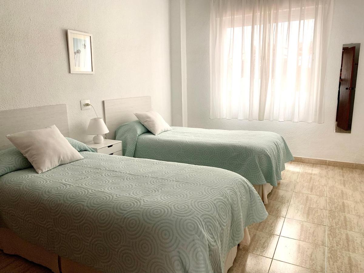 Apartamentos Pagan Santiago De La Ribera Exterior photo